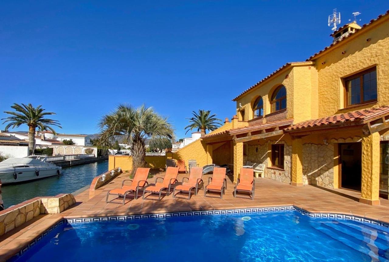 Ampuriahome Villa Hosting 15, Pool & Mooring 艾姆布里亚布拉瓦 外观 照片