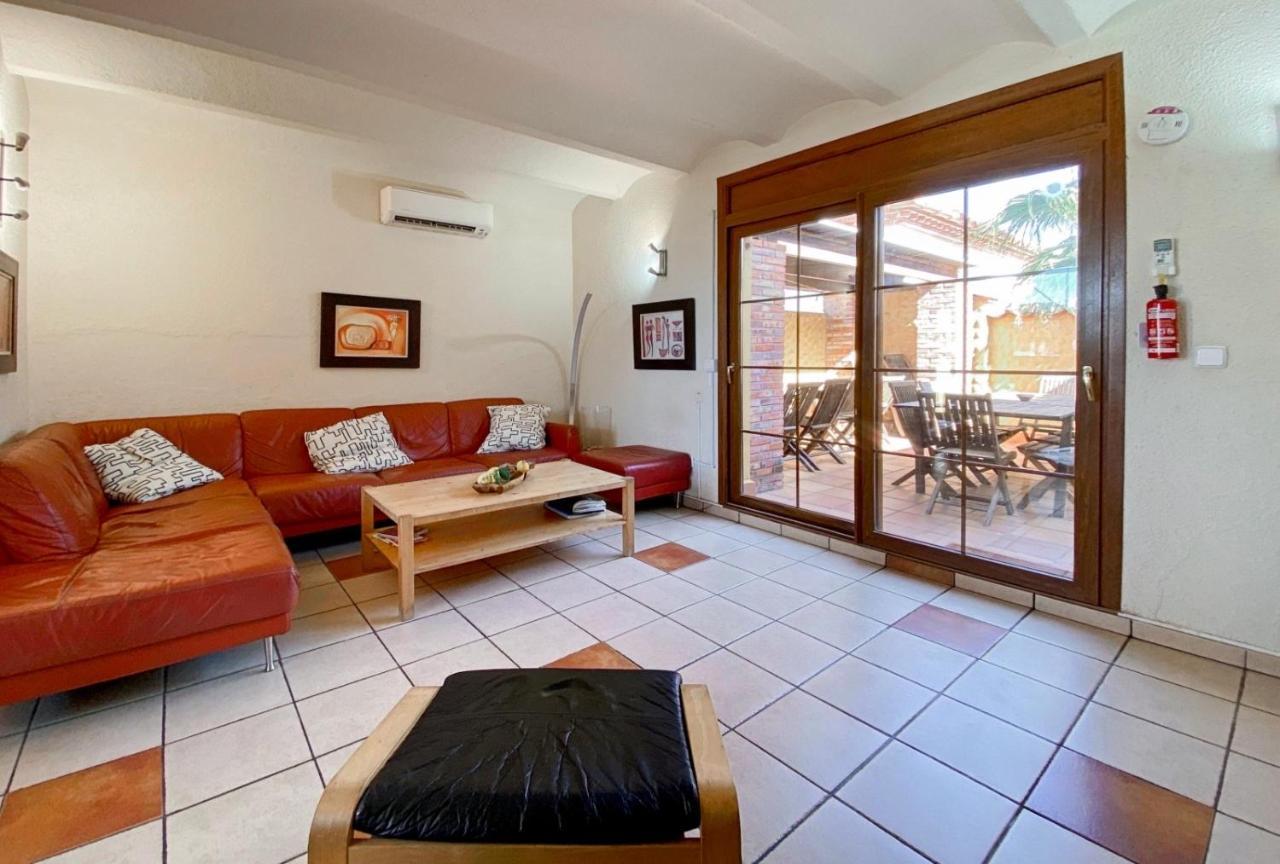 Ampuriahome Villa Hosting 15, Pool & Mooring 艾姆布里亚布拉瓦 外观 照片